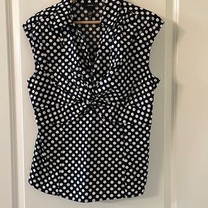 Super cute Alfani polka dot top